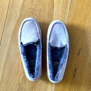 Ugg slippers - gray/purple - like new